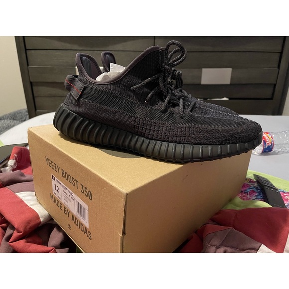 Yeezy Boost 350 SIZE 12 - Picture 1 of 8